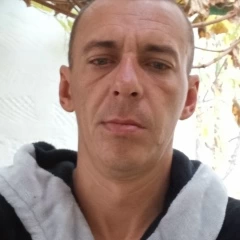 Виталий, лет,